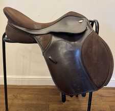 17 1/2” Thorowgood T4 Brown Synthetic Adjustable Gullet GP Saddle