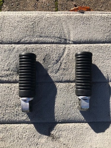 Harley davidson rear footpegs - davidson,