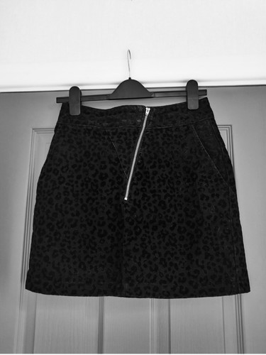 Ladies short skirt black - short,