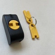 Guitar Stand Lock and Keys, Hercules HA101