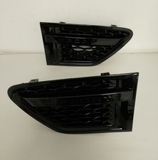Black Side Vents Air Wing for