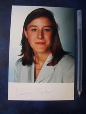 Lauren Taylor   Autograph