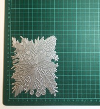 Large Poinsettia, Pinecone &