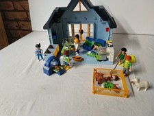 Playmobil 4343 Animal Vets Clinic plus extras