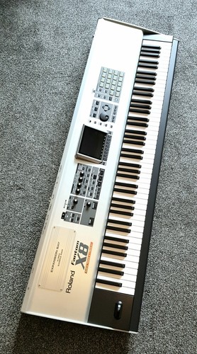 Roland fantom workstation - x8,
