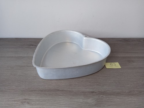 Vintage wilton aluminium heart - wilton,