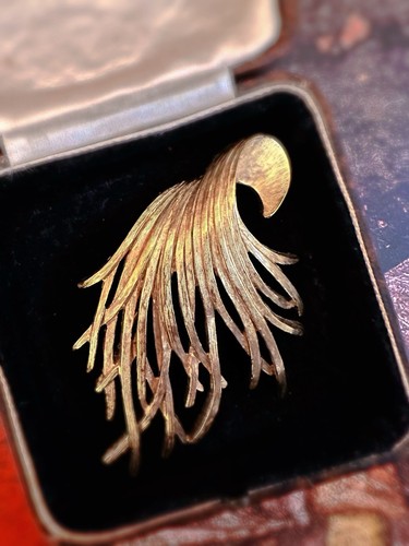 1980s vintage monet brooch - vintage,
