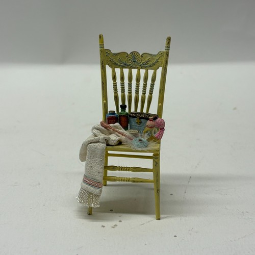 12th scale dolls house - scale,