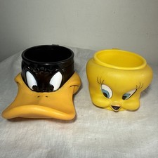 Looney Tunes Plastic Cups Tweety Pie And Daffy Duck Royne 