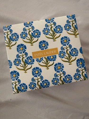 Estee lauder piece gift set - piece,