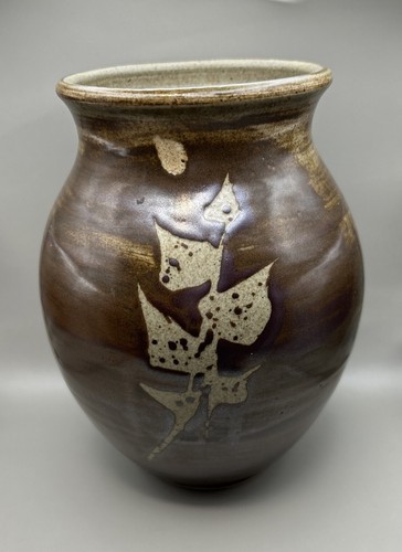 Studio pottery vase marked - studio,