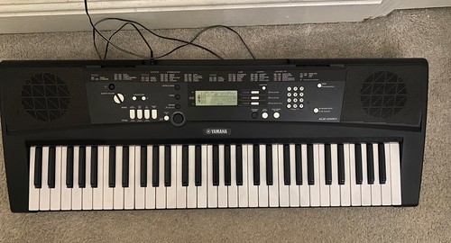 Yamaha 220 digital keyboard - ez-220,