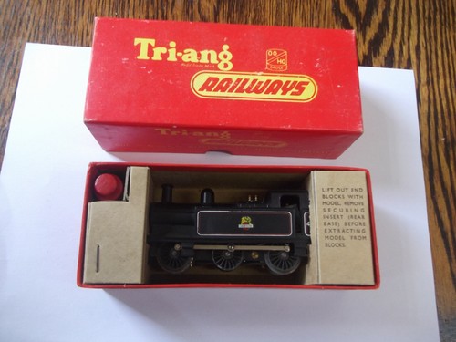 Triang railways 1950 tank - railways,