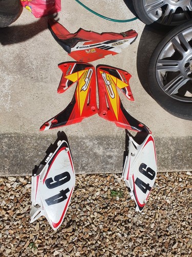 Honda 125 250 - 125, plastics