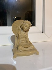 Beautiful Ivory Effect Sitting