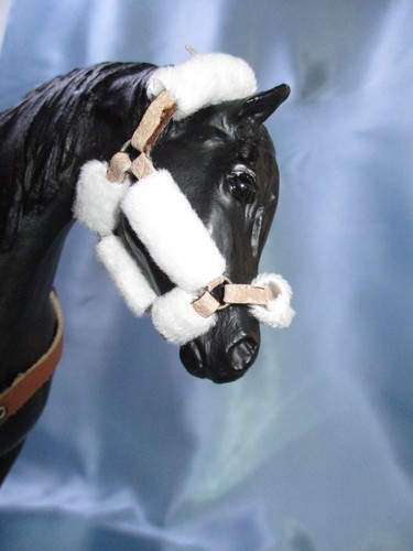 Breyer horses shipping halter - breyer,