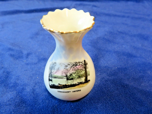 Coronet crested china crinkle - crested,