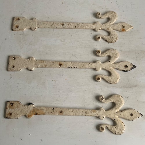 Reclaimed antique vintage - /,