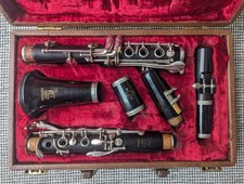 Boosey and Hawkes Emperor Bb Clarinet with Hard Case and Mouthpieces
