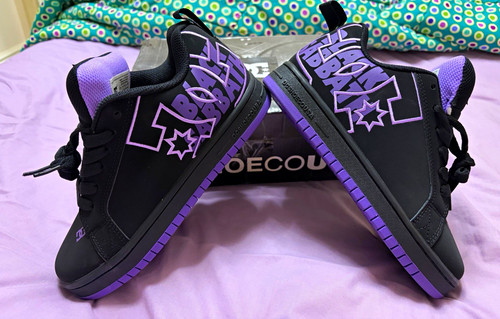 Shoes court graffik - shoes,