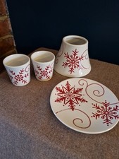 Yankee Candle Red Snowflake Set Shade and Plate and 2 Matching Votive Holders