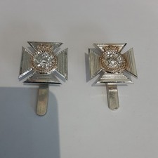 Pair staybrite cap badges - staybrite,