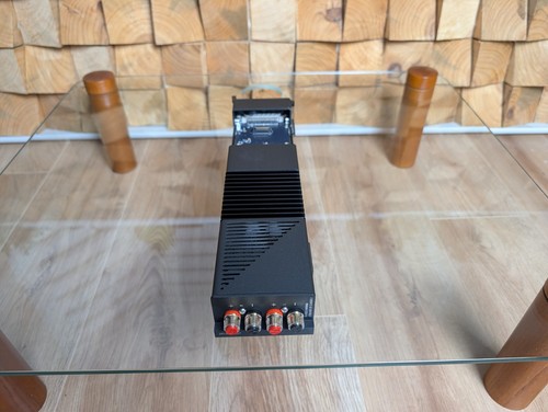 Linn stereo power - power, out