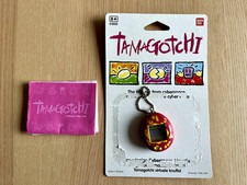 Vintage 1996-97 Original Bandai Tamagotchi Virtual Pet - screen not working