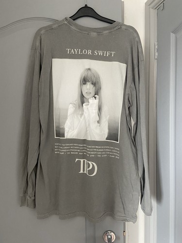 Ttpd taylor swift grey photo - grey,