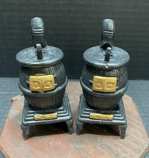 Vintage Old Fashioned Pot