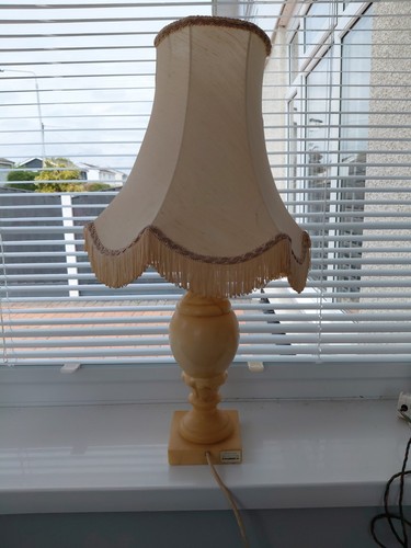 Alabaster table side - table, lamp