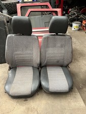 Land Rover Defender Front