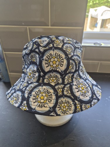 Leeds utd crest bucket - utd,