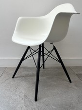 Genuine charles eames daw - genuine,