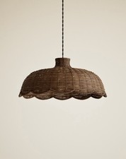 M&S / Marks + Spencer Scallop