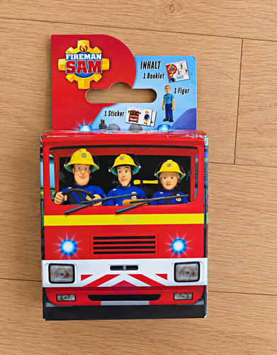 Fireman sam small figurine set - fireman,