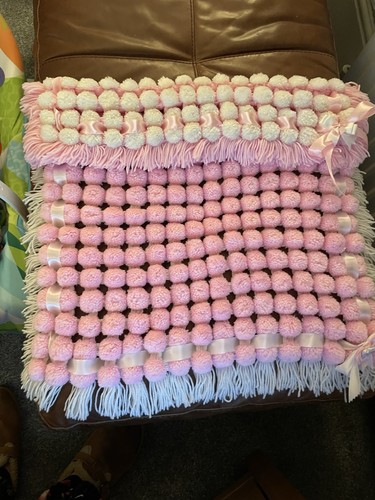Pink and white baby pompom - and,