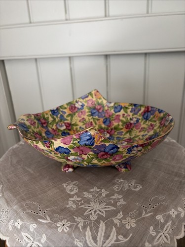 Stunning vintage royal - stunning,