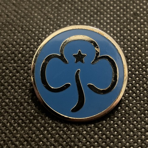 Girl guiding enamel - guiding,