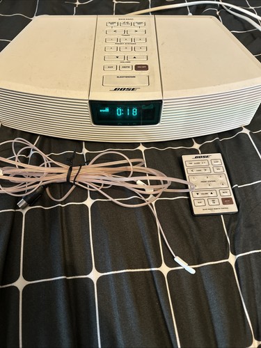 Bose wave radio alarm clock - bose, /