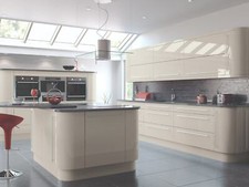 Cashmere High Gloss Kitchen 