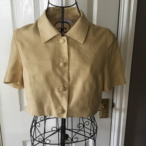Beautiful lined short button - beautiful,