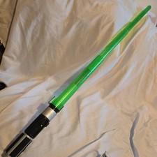 Hasbro Star Wars 2014 Yoda's Green Lightsaber Telescopic Cosplay Lights & Sounds