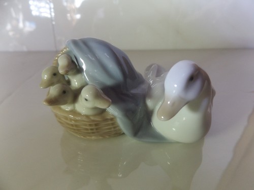 Lladro duck with ducklings - with,