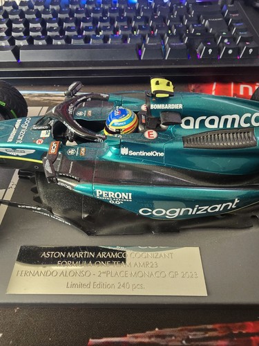 Minichamps aston martin - minichamps,