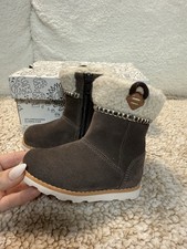 Clarks baby boots size 4G