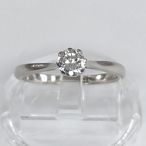 18ct white gold - 18ct,