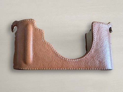 Genuine leica half - leica, leather