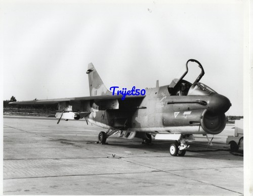 10x8 photo vought a - vought, a-7
