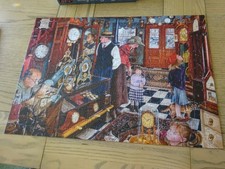 Gibsons - The Clock Shop - 300